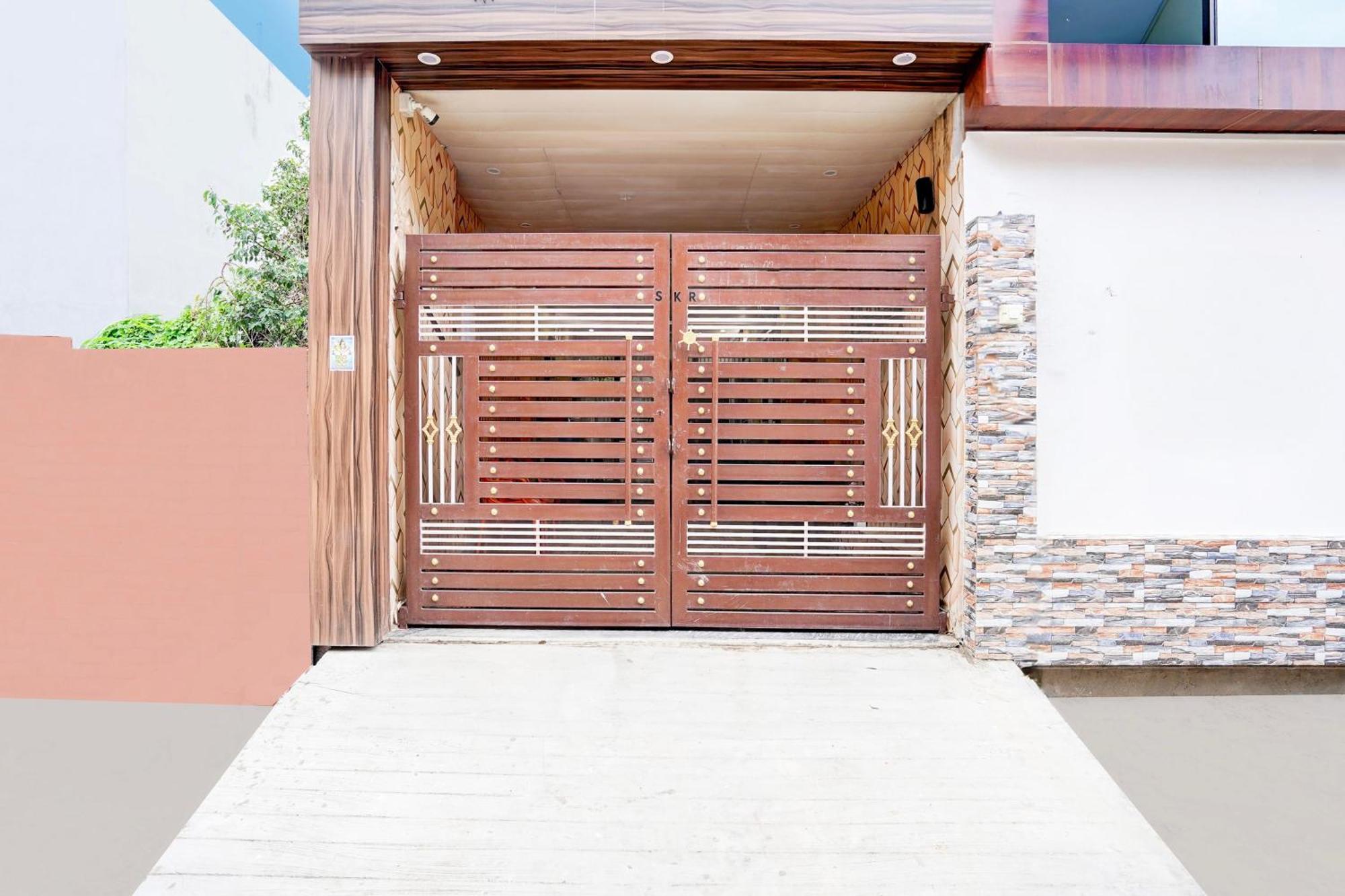Super Hotel O Blw Kakarmatta Near Banaras Junction Benares Buitenkant foto