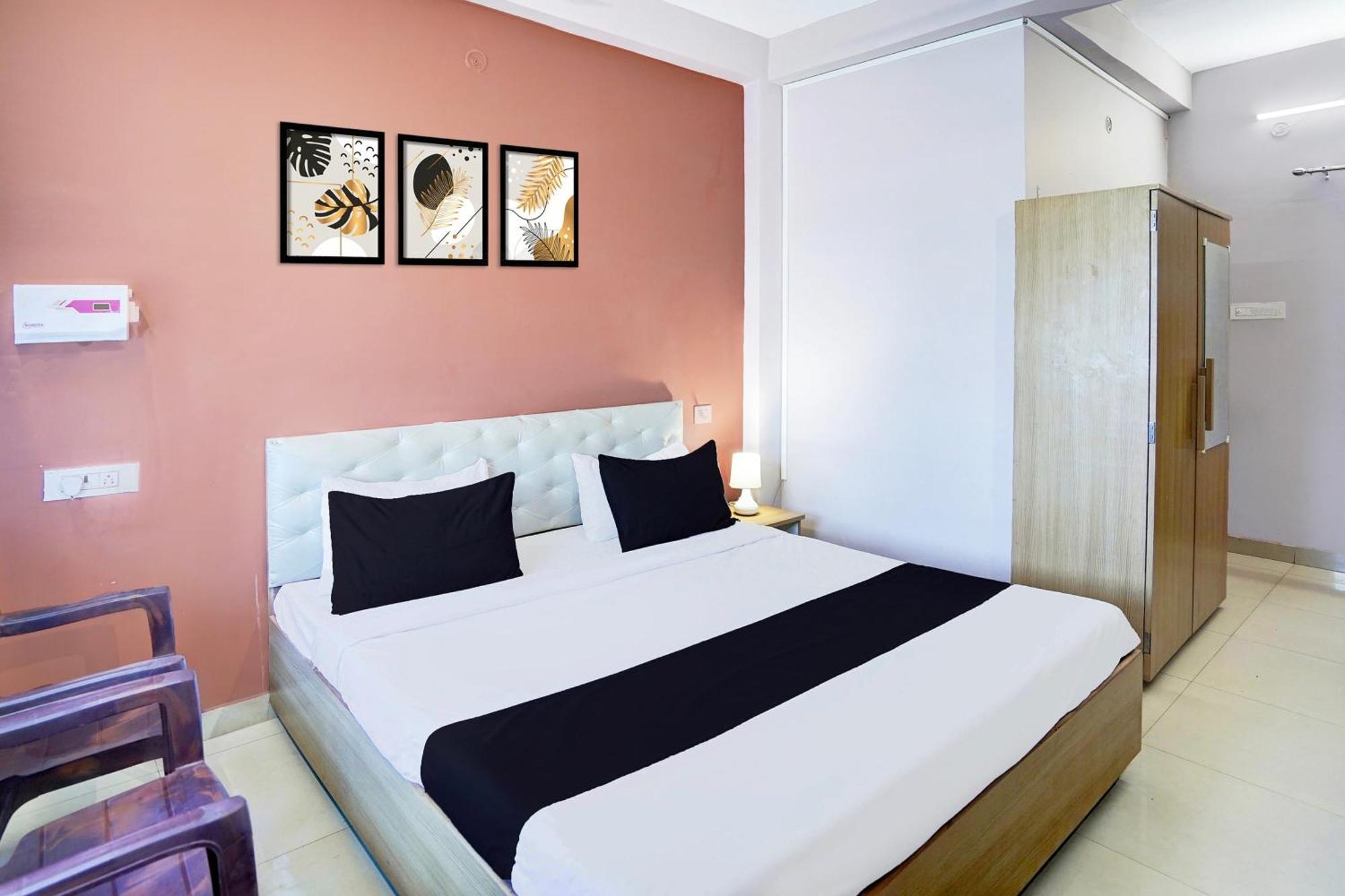 Super Hotel O Blw Kakarmatta Near Banaras Junction Benares Buitenkant foto