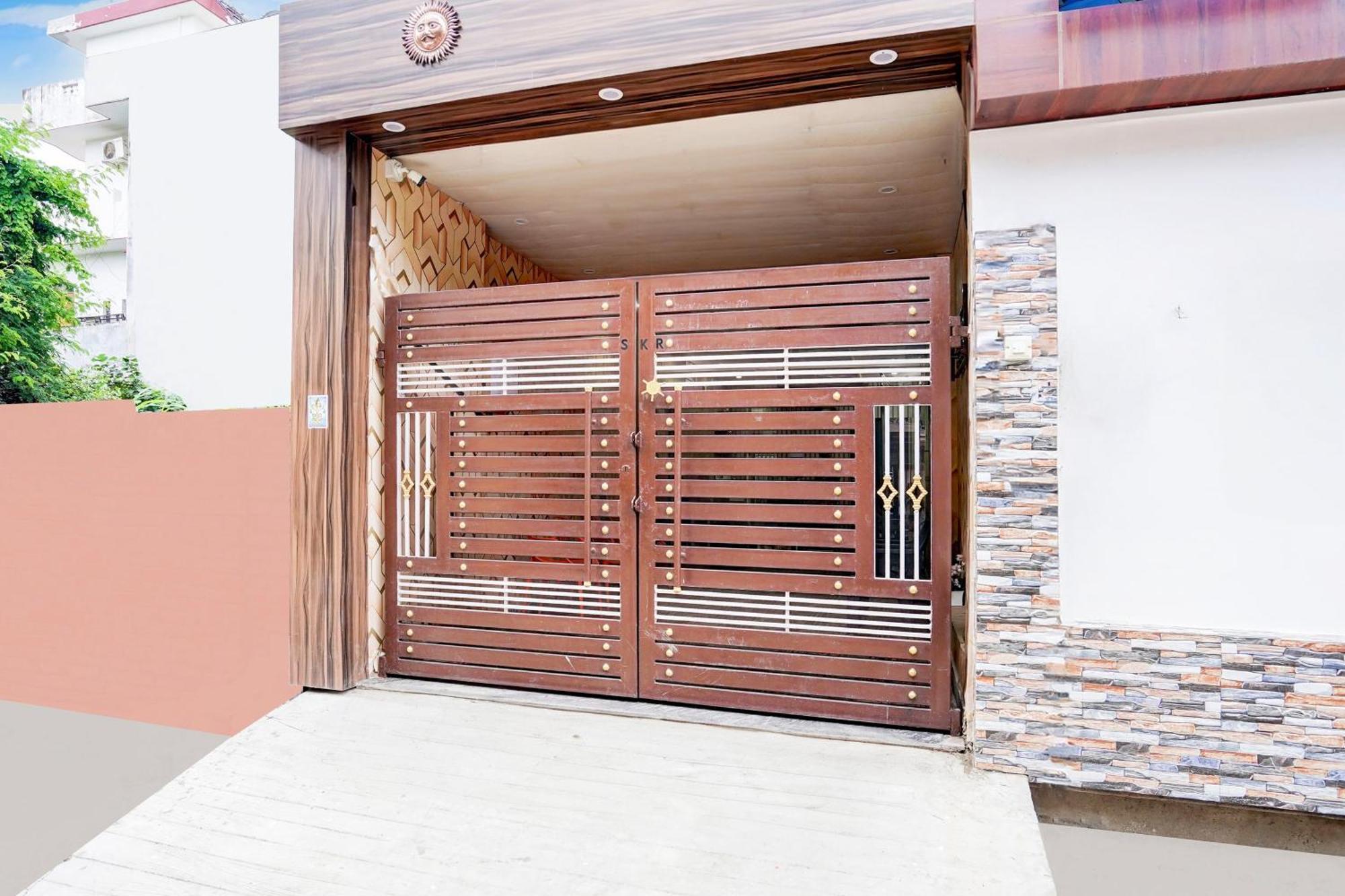 Super Hotel O Blw Kakarmatta Near Banaras Junction Benares Buitenkant foto